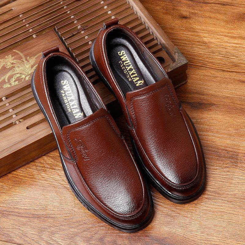 Men Pure Color Leather Non Slip Slip On Soft Casual Shoes
